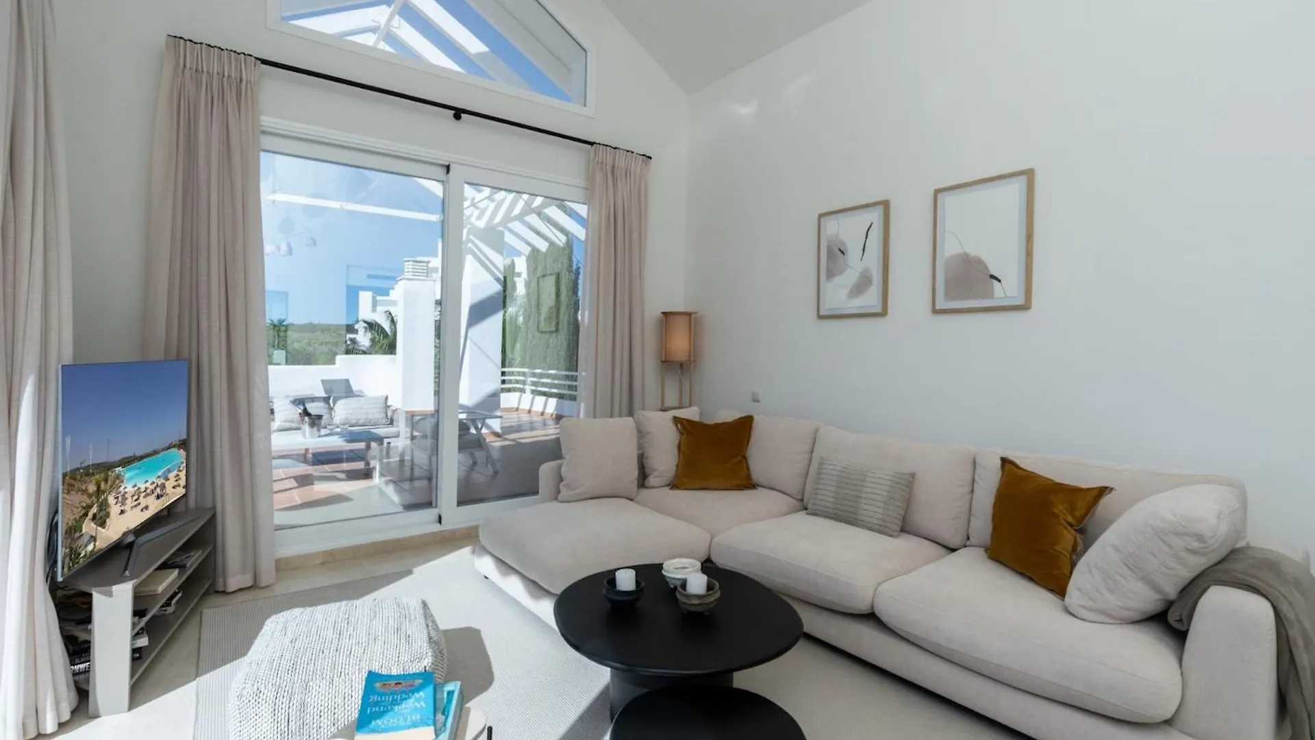 Al-321 Penthouse 3 Bedrooms Alcazaba Lagoon Estepona