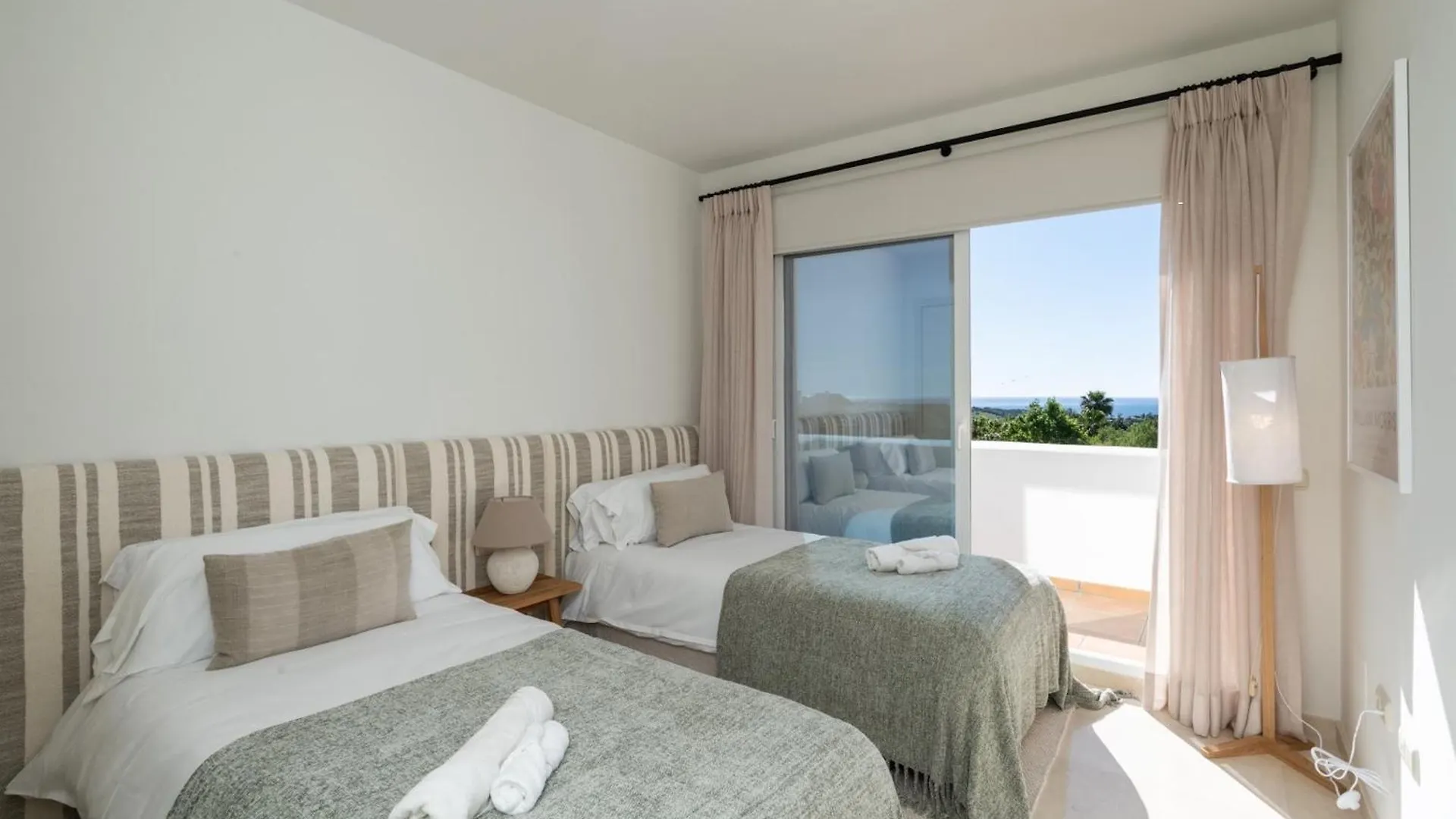 Apartment Al-321 Penthouse 3 Bedrooms Alcazaba Lagoon Estepona