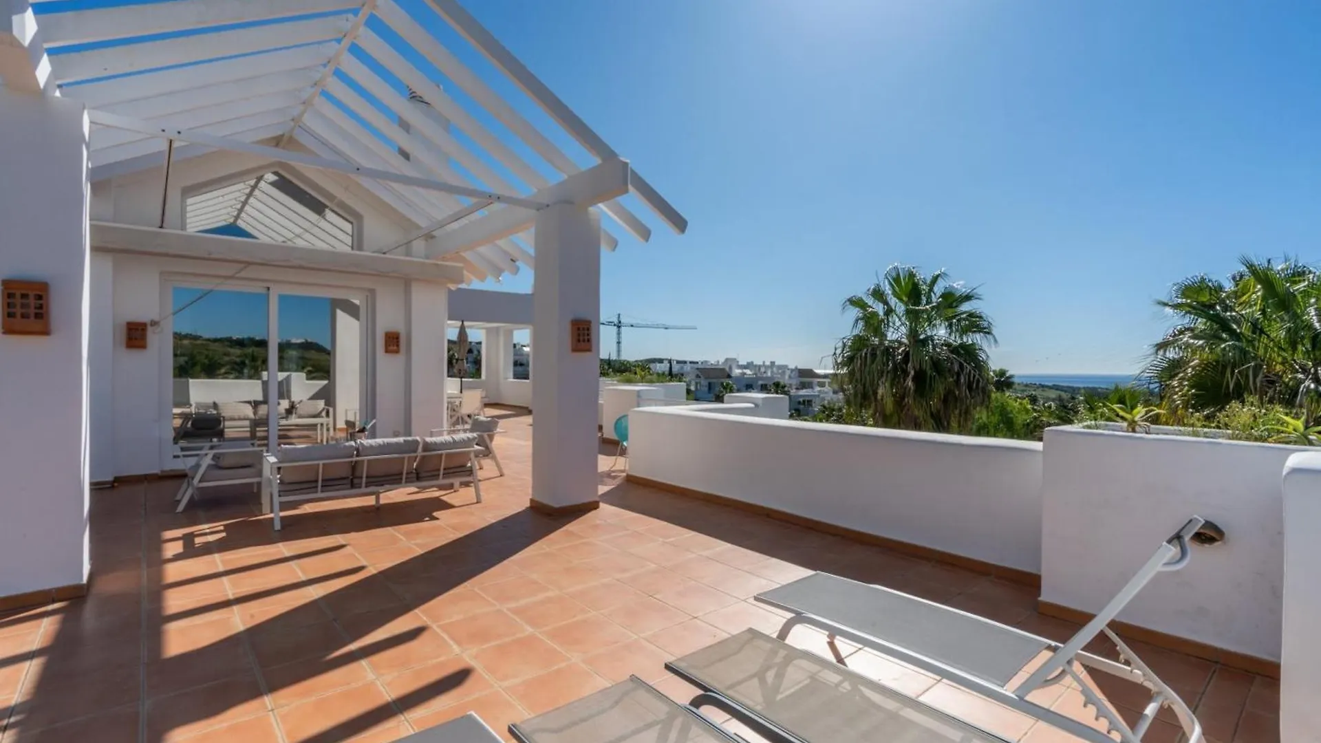 Al-321 Penthouse 3 Bedrooms Alcazaba Lagoon Estepona
