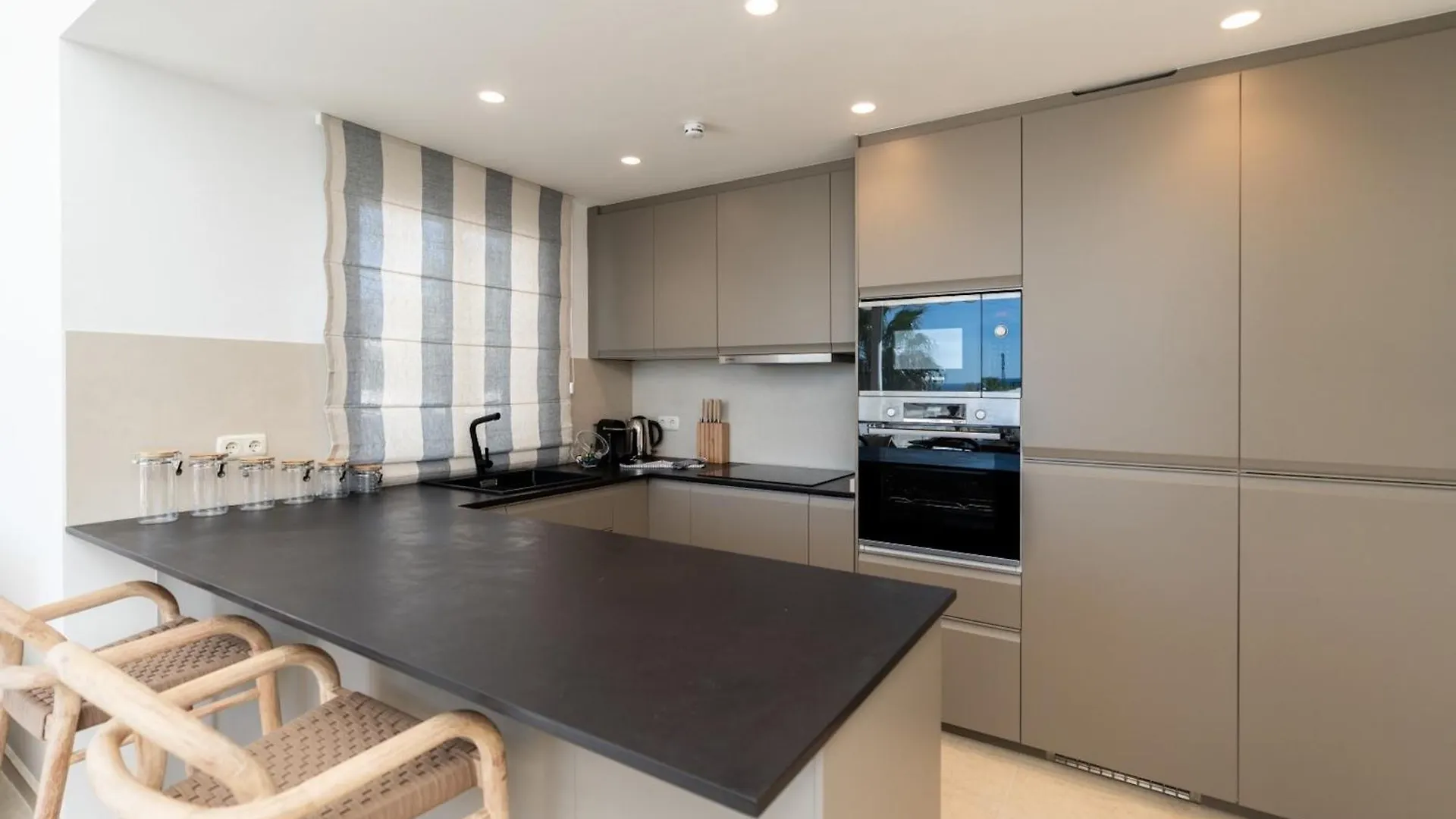Al-321 Penthouse 3 Bedrooms Alcazaba Lagoon Estepona Spain