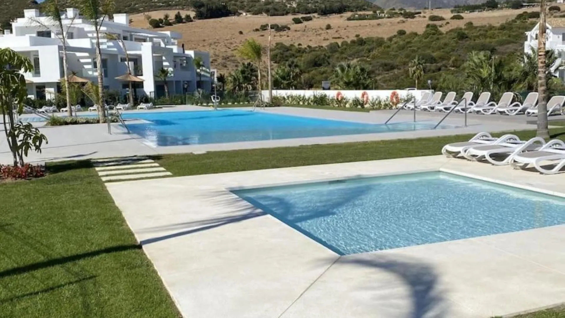 Apartment Al-321 Penthouse 3 Bedrooms Alcazaba Lagoon Estepona