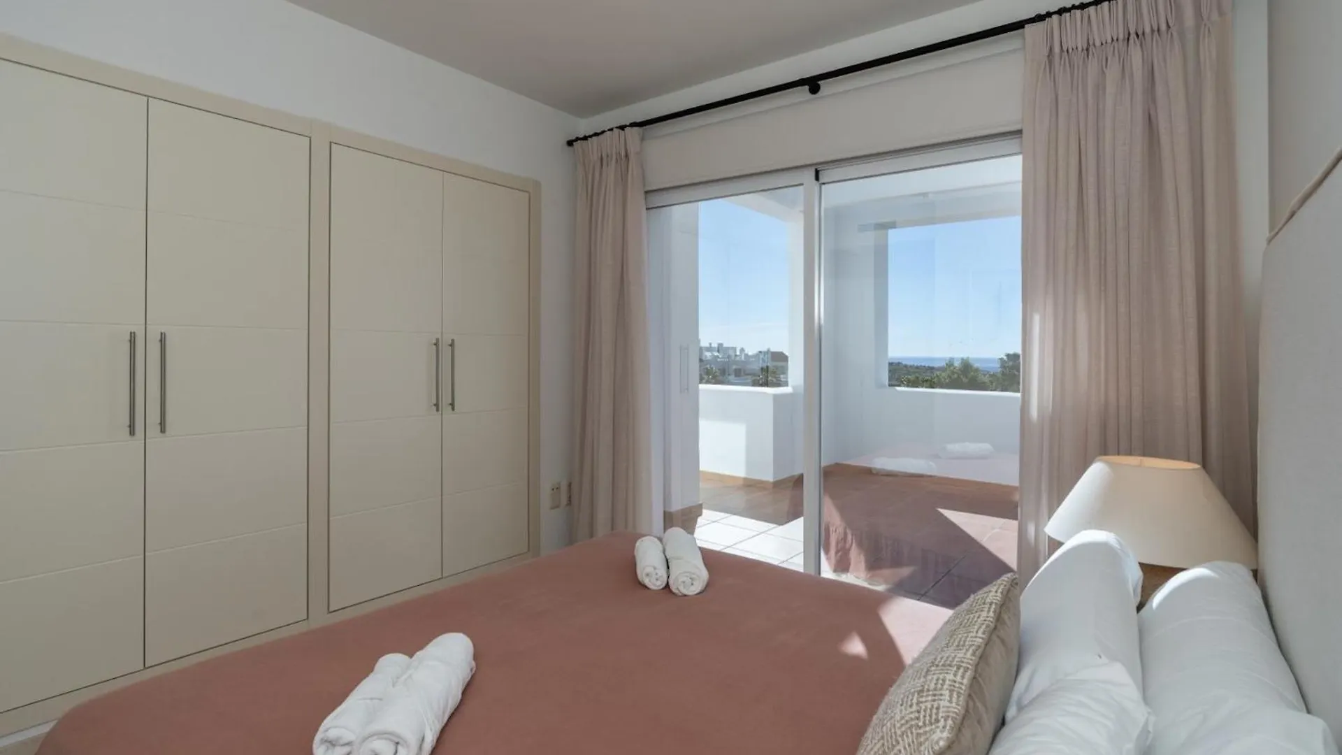 Al-321 Penthouse 3 Bedrooms Alcazaba Lagoon Estepona